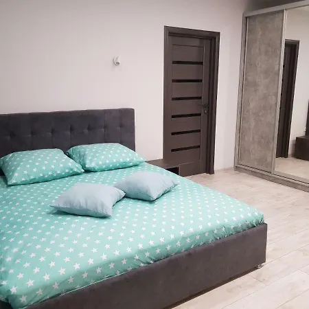 Apartment On Drugetov 49 Uzhhorod Exterior photo